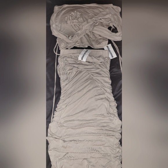 Medium, never worn Irregular Exposure 2 pieces - Picture 2 of 4